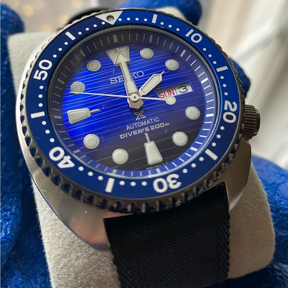 SOLD: Seiko Prospex Turtle - “Save the Ocean” - 45mm Automatic Dive Watch - Picture 5 of 5